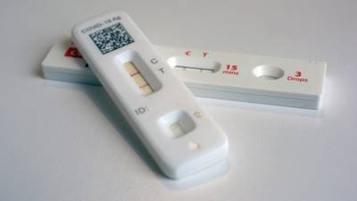 Free COVID tests available again; Chicago hospitalizations rise