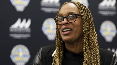 As Teresa Weatherspoon charts a new future for the Chicago Sky, she brings a connection to the WNBA’s beginning